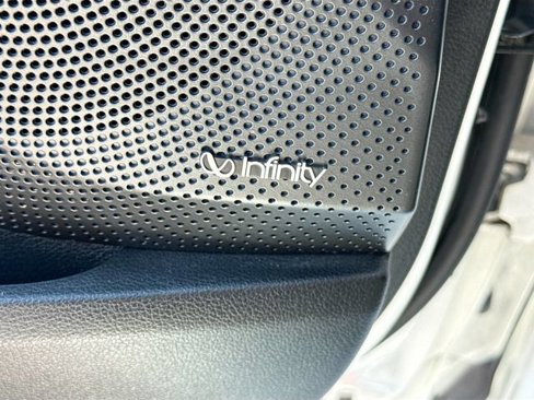 Used 2021 Hyundai Veloster N image 21