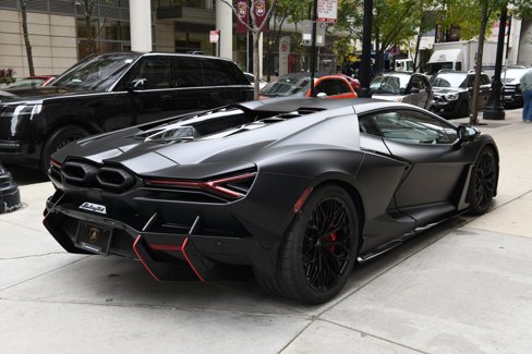 Used 2024 Lamborghini Revuelto image 25