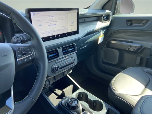 New 2025 Ford Maverick Lobo image 13