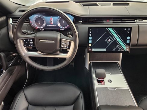 New 2025 Land Rover Range Rover SE image 25