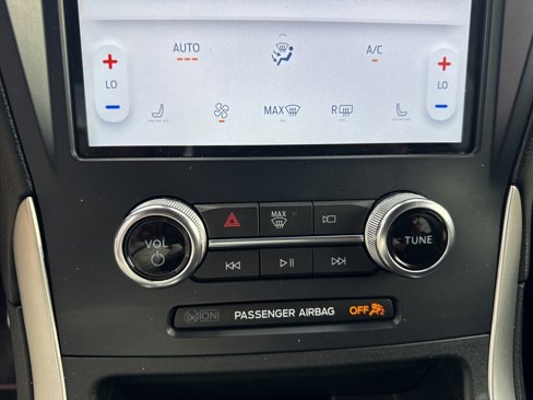 Used 2024 Ford Edge ST-Line image 22