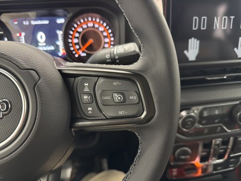 New 2025 Jeep Gladiator Mojave image 27
