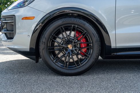 Certified 2025 Porsche Cayenne GTS image 11