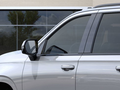 New 2026 Cadillac Escalade ESV Platinum Sport w/ LPO, Floor Liner Package image 14