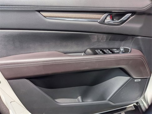 New 2025 MAZDA CX-5 Signature image 10