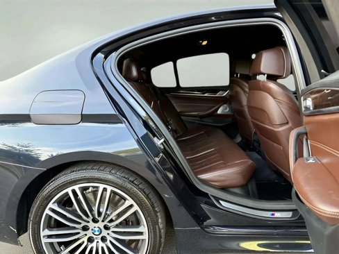 Used 2018 BMW 540i xDrive image 22