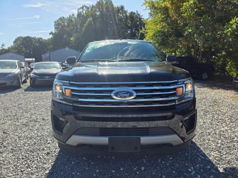 Used 2019 Ford Expedition Max XLT image 2