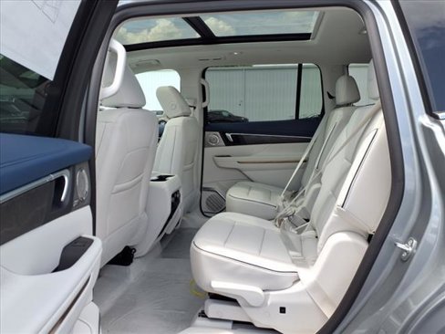New 2026 Buick Enclave Avenir w/ Super Cruise Package image 14