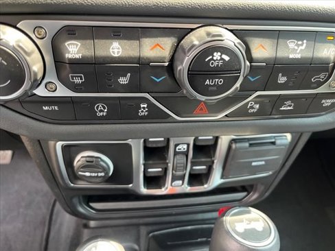 Used 2024 Jeep Wrangler Sahara w/ Technology Group image 18