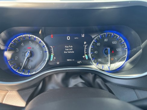 Used 2019 Chrysler Pacifica Touring-L Plus w/ Advanced Safetytec Group image 14
