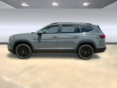 New 2026 Volkswagen Atlas SE image 2
