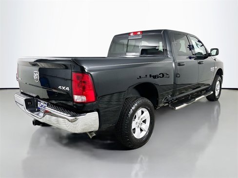 Used 2020 RAM 1500 Classic SLT image 7