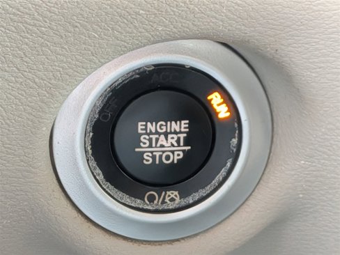 Used 2019 Chrysler Pacifica Touring-L image 25