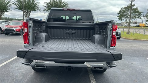 New 2026 Chevrolet Silverado 1500 LTZ w/ LTZ Premium Package image 9