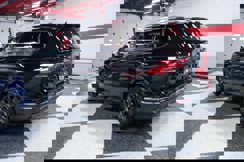 Used 2024 Volkswagen Tiguan SE image 6