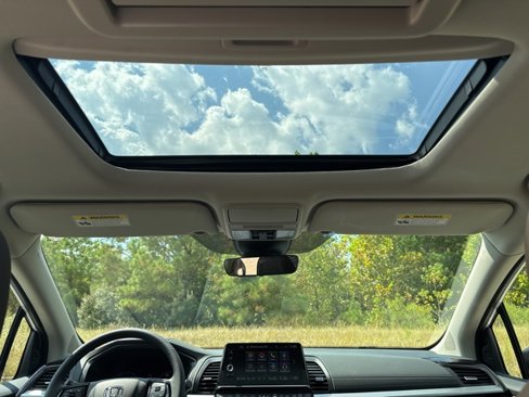New 2026 Honda Odyssey Touring image 18