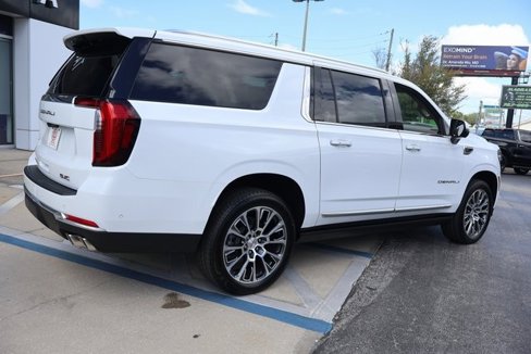 New 2026 GMC Yukon XL Denali w/ Denali Reserve Package image 7