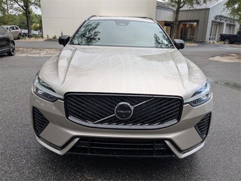 New 2026 Volvo XC60 B5 Plus w/ Climate Package image 9
