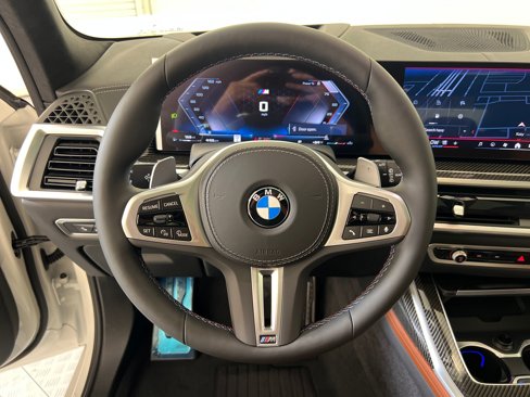 New 2026 BMW X7 M60i image 17