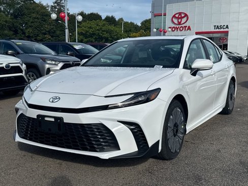 New 2026 Toyota Camry SE image 3