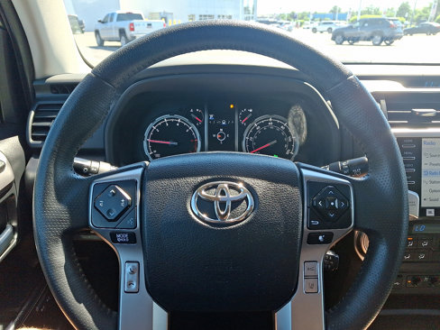 Used 2022 Toyota 4Runner Limited image 20