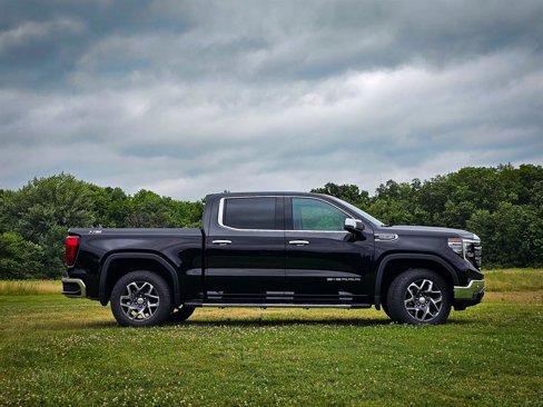 New 2026 GMC Sierra 1500 SLT w/ SLT Premium Plus Package image 3