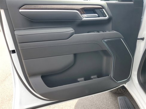 New 2026 GMC Sierra 2500 SLE image 8