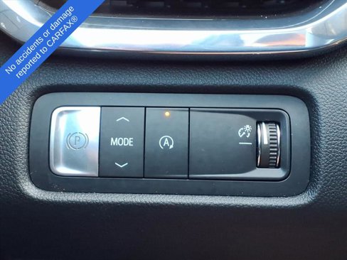 Used 2025 GMC Acadia Elevation image 28
