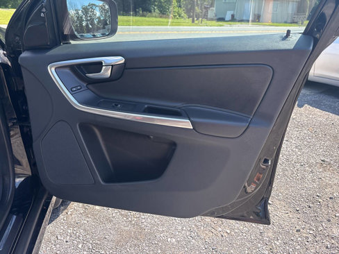 Used 2016 Volvo XC60 T5 w/ Proximity Package image 23