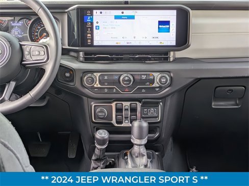 Used 2024 Jeep Wrangler Sport S image 27