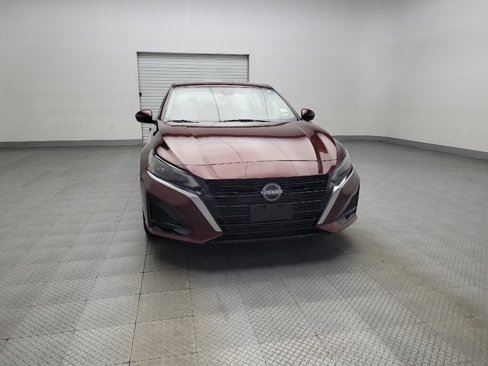 Used 2023 Nissan Altima 2.5 SV image 14