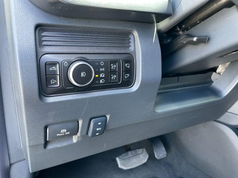 New 2025 Ford F350 Lariat image 24
