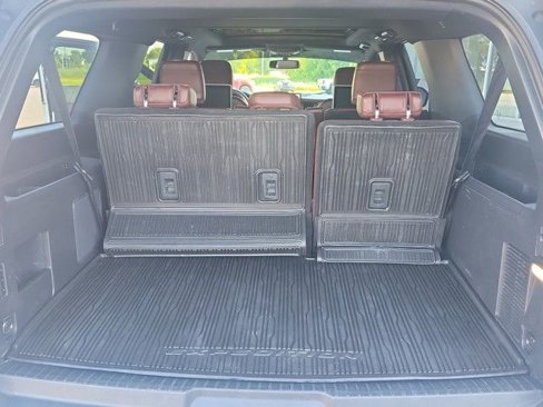 Used 2022 Ford Expedition Max Limited image 28
