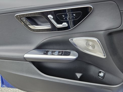 New 2025 Mercedes-Benz C 300 Sedan image 40