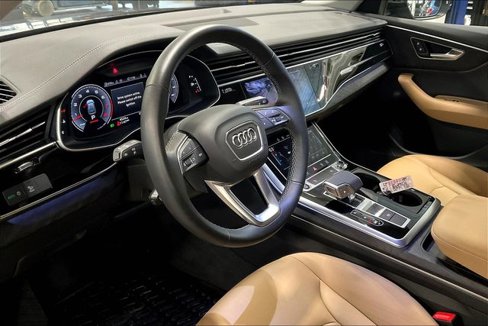 Certified 2025 Audi Q8 Premium image 14