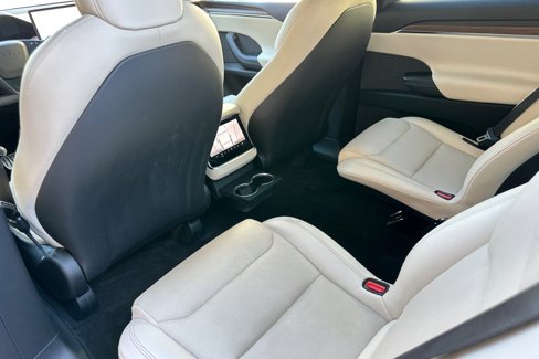Used 2022 Tesla Model X image 12