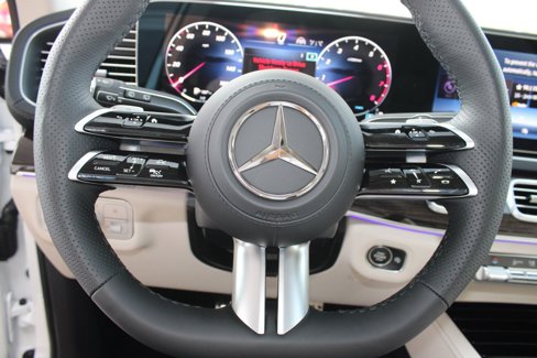 New 2025 Mercedes-Benz GLS 450 4MATIC image 15