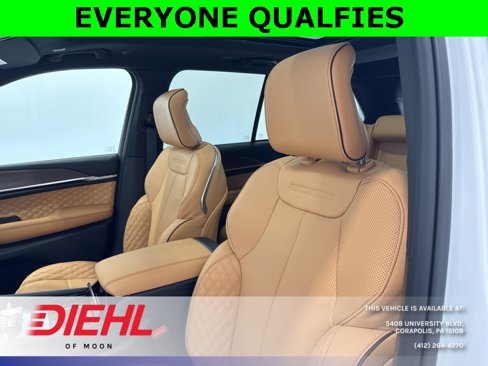 New 2025 Jeep Grand Cherokee Summit image 21