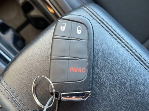 Used 2025 Jeep Compass Trailhawk image 22