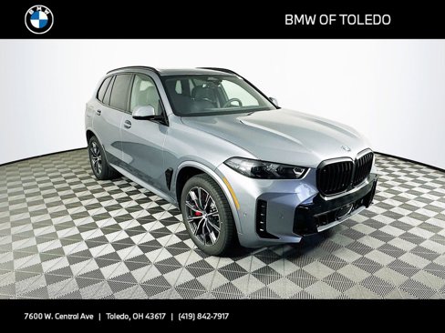 New 2026 BMW X5 xDrive40i w/ M Sport Package image 1