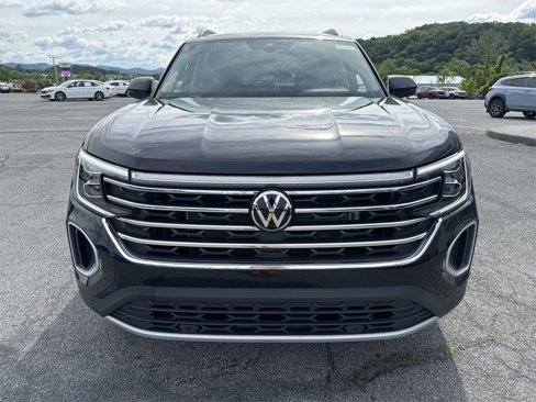 New 2025 Volkswagen Atlas SE image 2