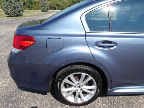 Used 2013 Subaru Legacy 2.5i Premium w/ All-Weather Pkg image 31