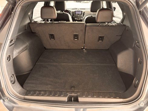 Used 2022 Chevrolet Equinox RS w/ RS Leather Package image 32