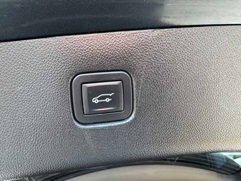 Used 2020 Chevrolet Blazer LT image 10
