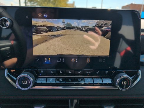 New 2025 Chevrolet Colorado Z71 w/ Technology Package image 15