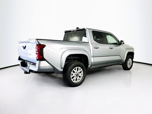 Used 2024 Toyota Tacoma SR5 image 9