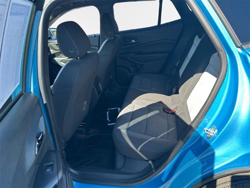 Certified 2025 Chevrolet Trax RS w/ Driver Confidence Package image 24
