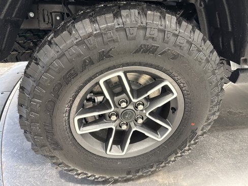 New 2025 Jeep Gladiator Mojave image 8