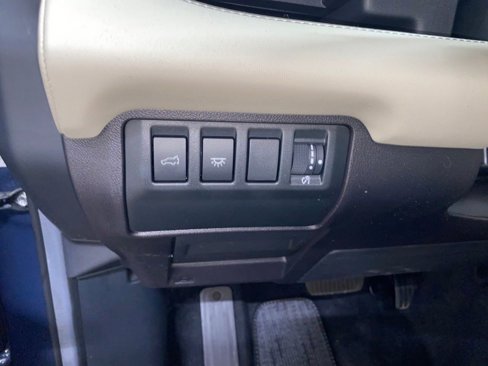 Certified 2024 Subaru Ascent Limited w/ Technology Package image 33