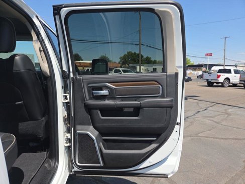 Used 2024 RAM 2500 Laramie image 37